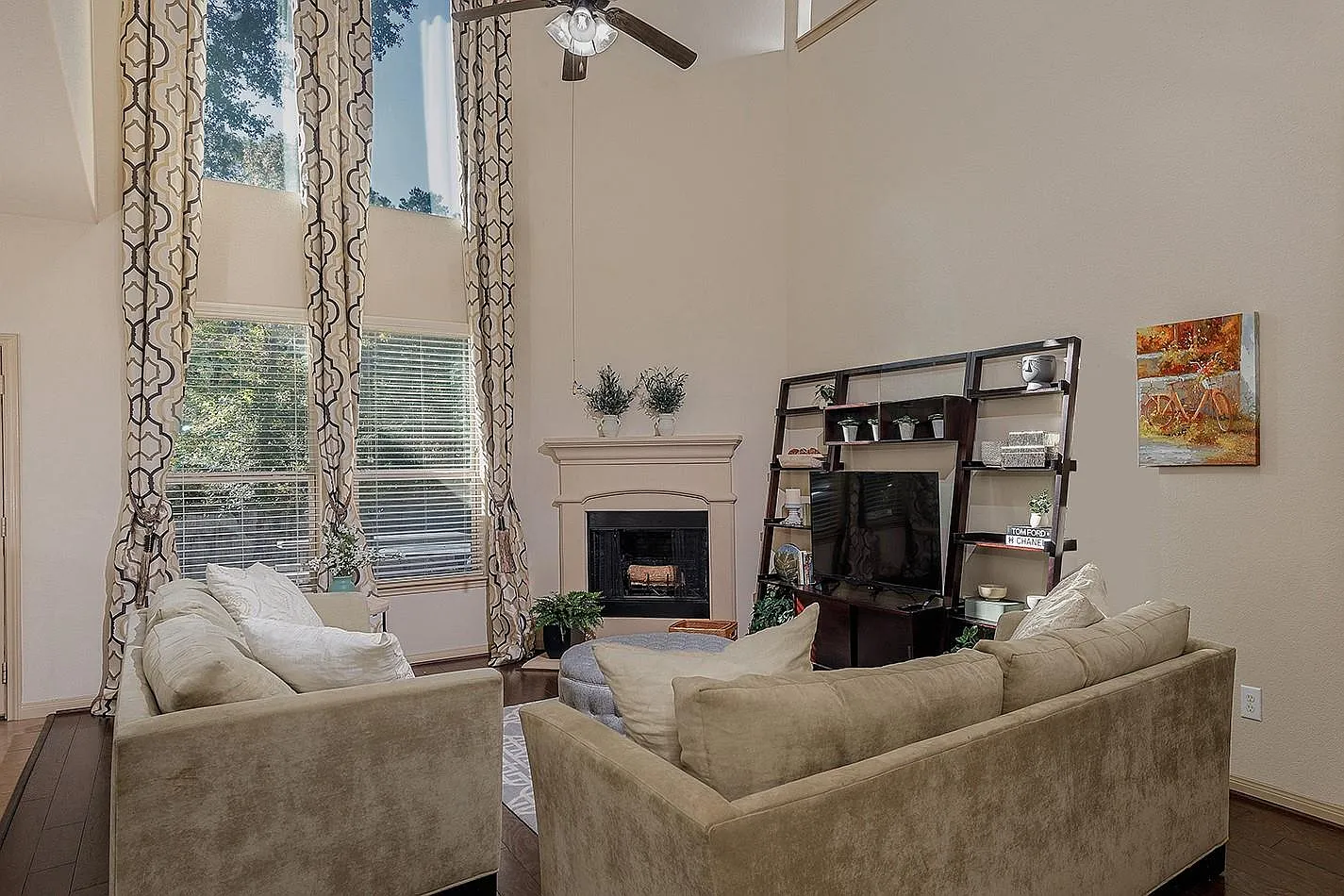 4 bed, 3.5 bath, 2670 sqft, $4,900 — Photo 3