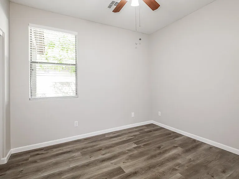 16855 W Ironwood St — Photo 10