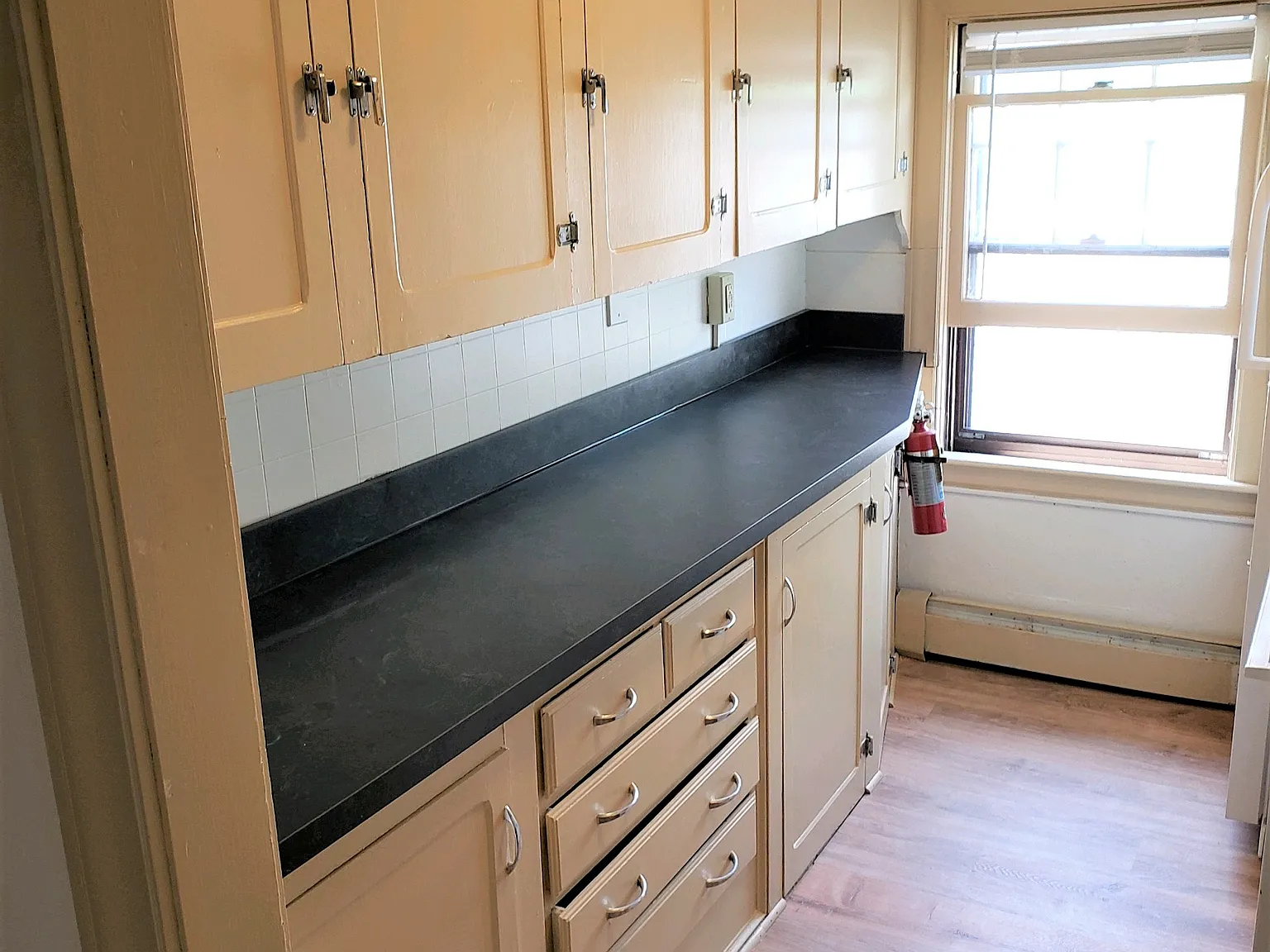 3 bed, $2,550 — Photo 3