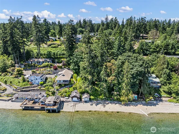 14447 Crescent Valley Road NE, Olalla, WA 98359
