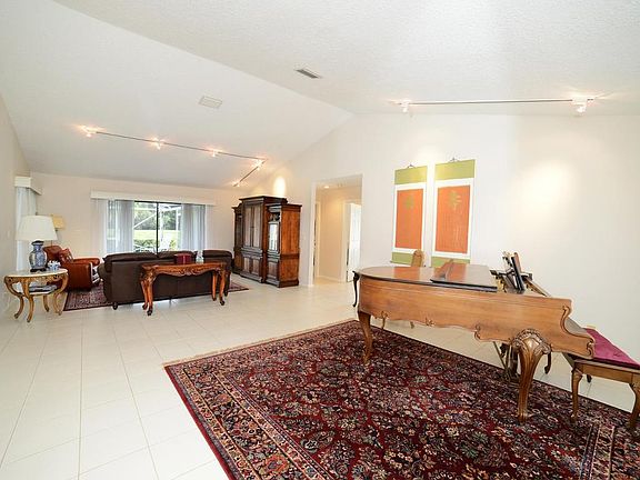 Home For Sale In Boca Greens