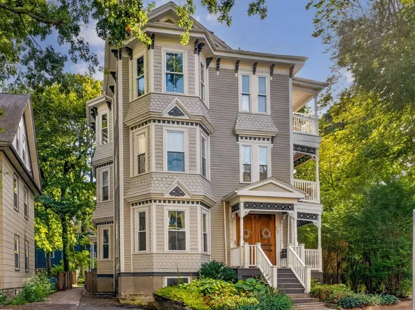 77 Spring Park Ave #3, Jamaica Plain, MA 02130