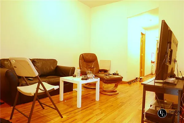 Rented by JK Dansar Corp | media 34