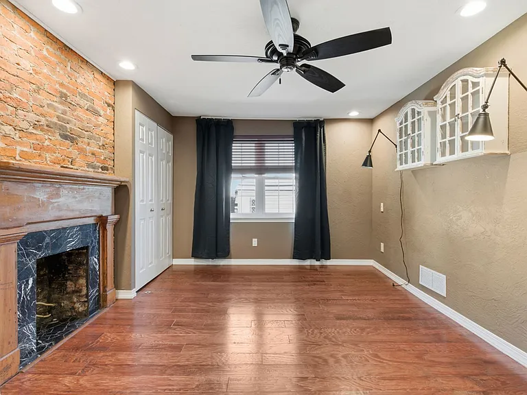 3220 Mary St — Photo 27