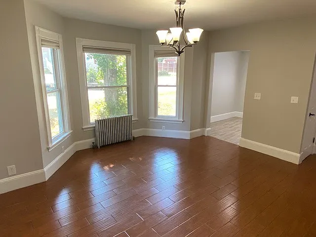 Spacious Livingroom