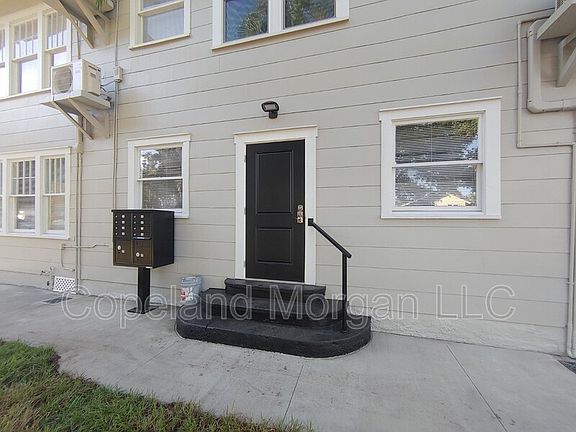 3rd image of 808 13th St N APT 8