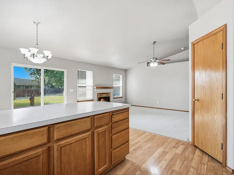 Pantry and breakfast bar