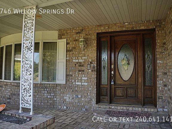 2nd image of 1746 Willow Springs Dr