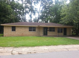 1720 Shannon Rd, Alexandria, LA 71301