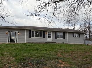 99 Phillips Ln, Taylorsville, KY 40071