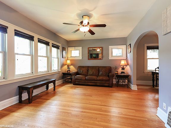 3rd image of 474 N Elm Ave