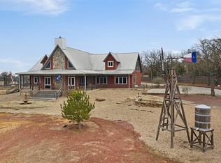 3377 Trails End Rd, Burleson, TX 76028