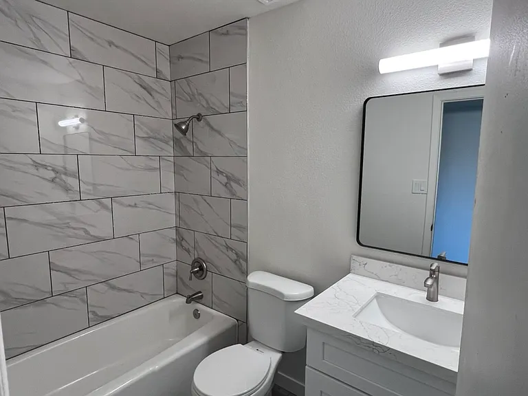1322 E Broadmor Dr — Photo 16