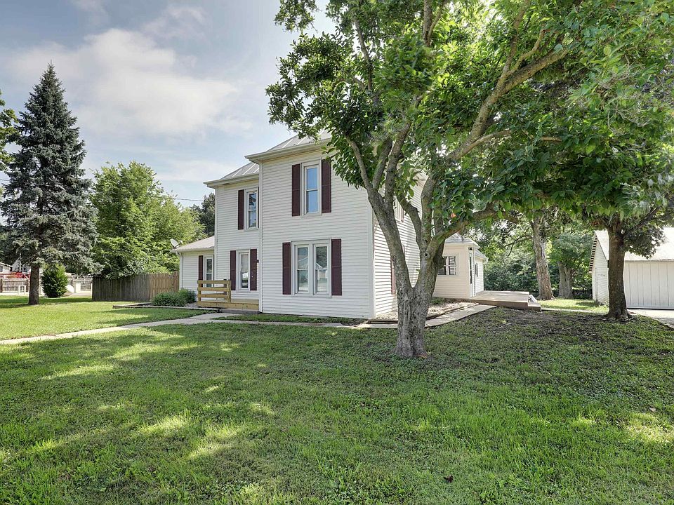 1st image of 109 Sillman St