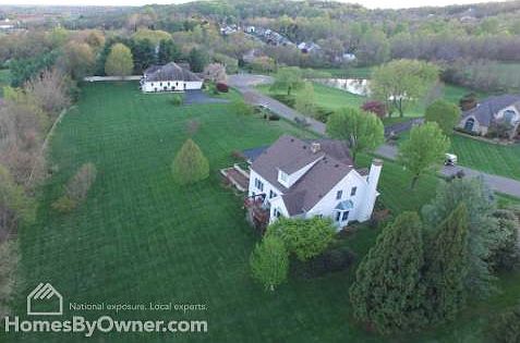 1st image of 7541 Foxview Dr