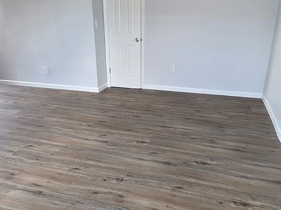 4th image of 416 41st St #1