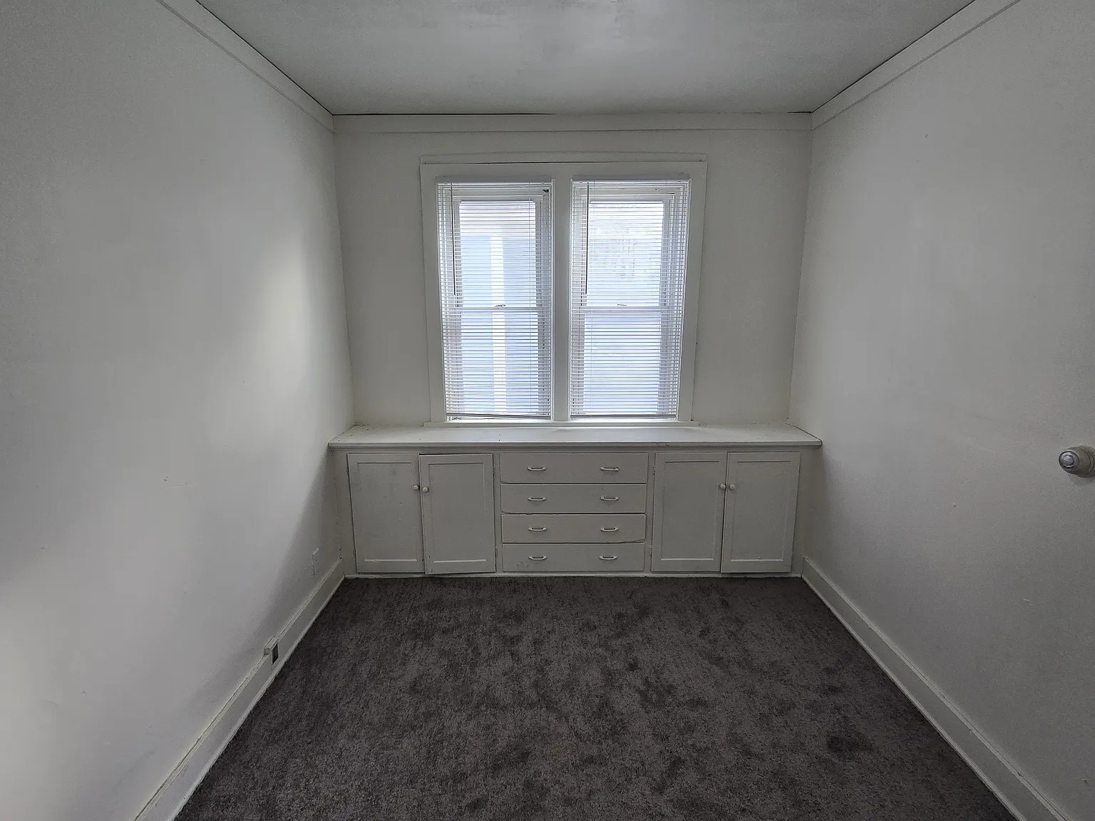 3 bed, 1.5 bath, $1,350 — Photo 3