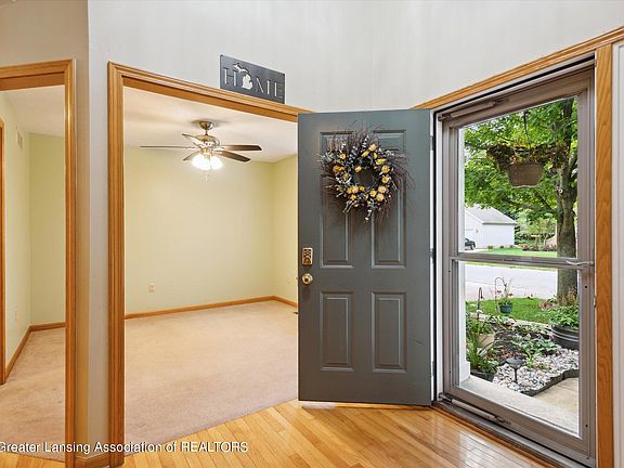 3rd image of 2631 Sanibel Holw