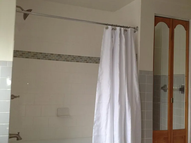 172 Dupont St — Photo 6