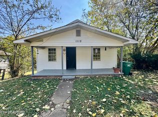 1112 England Dr, Knoxville, TN 37920