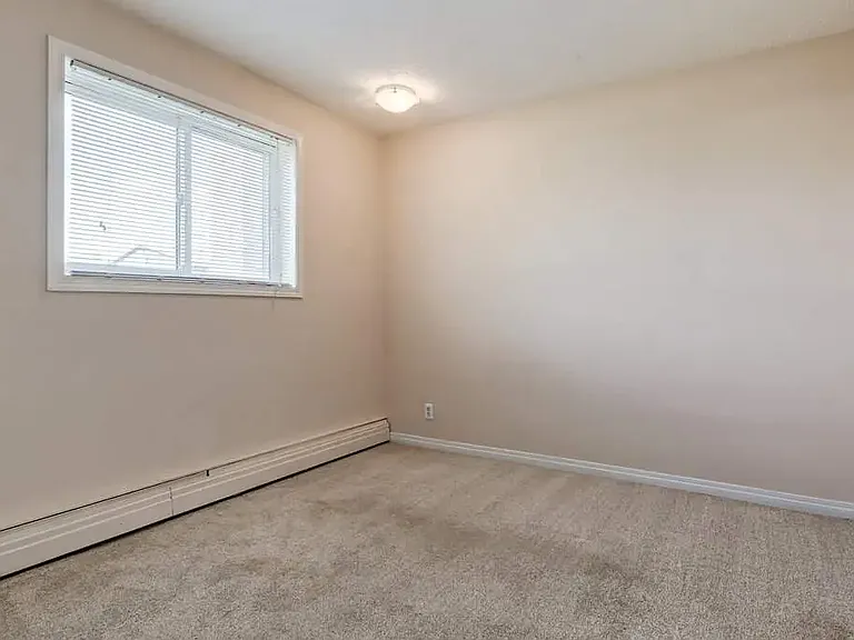 4822 54th St #215 — Photo 21