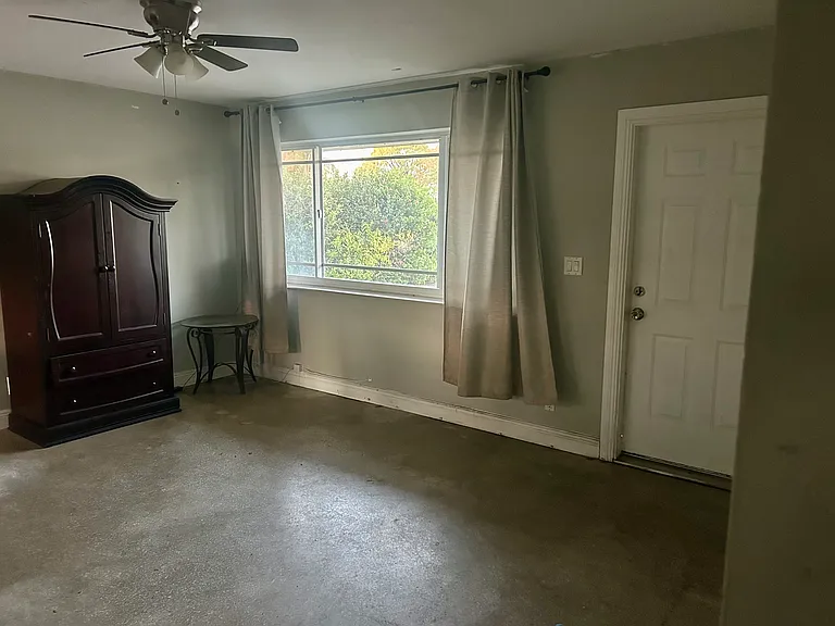 2301 NW 3rd Ave — Photo 7
