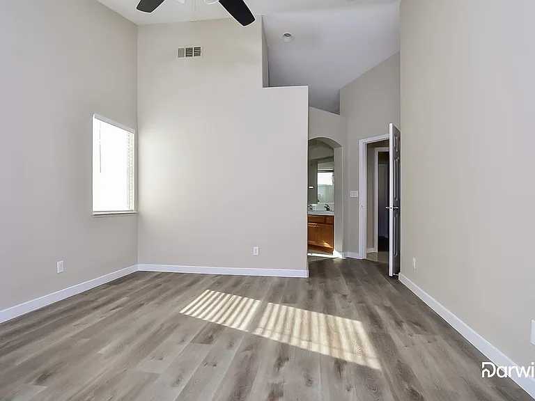4600 Mancilla St — Photo 10