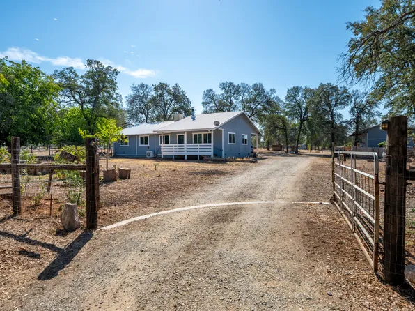 21115 Oak Knoll Rd, Redding, CA 96003