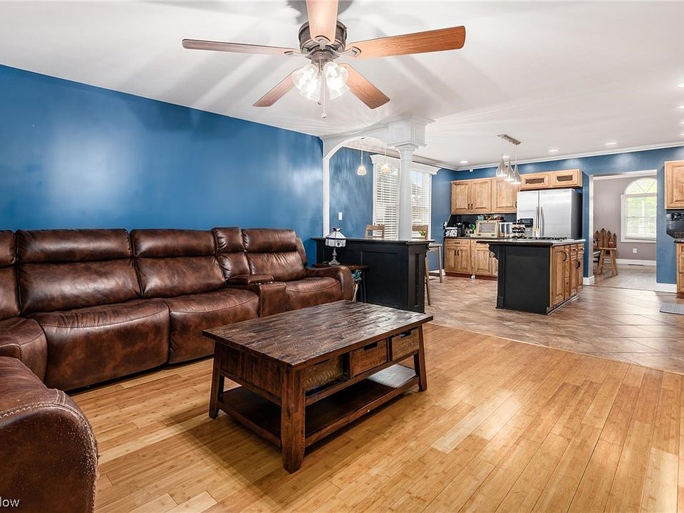 1027 Culbertson Ave, Zanesville, OH 43701 Zillow