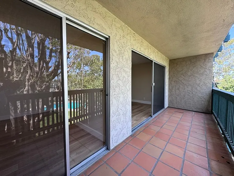 576 N Bellflower Blvd #209 — Photo 8