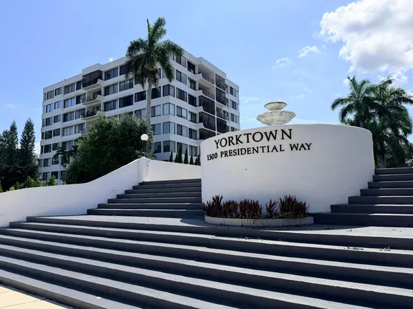 1500 Presidential Way #704, West Palm Beach, FL 33401
