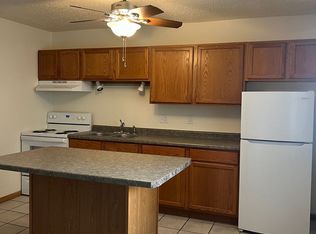 400 Monitor St APT 10, La Crosse, WI 54603