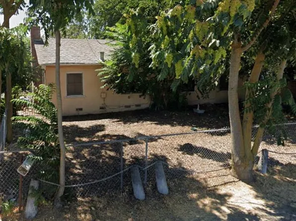 438 E Krell Ln, French Camp, CA 95231