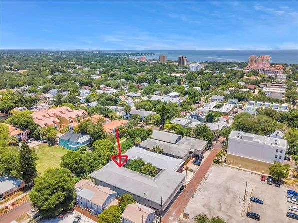 224 6th Ave N APT 13, Saint Petersburg, FL 33701