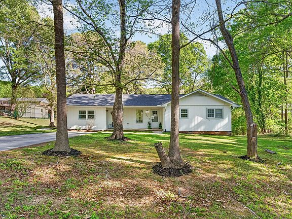 2nd image of 1732 Hideaway Ln