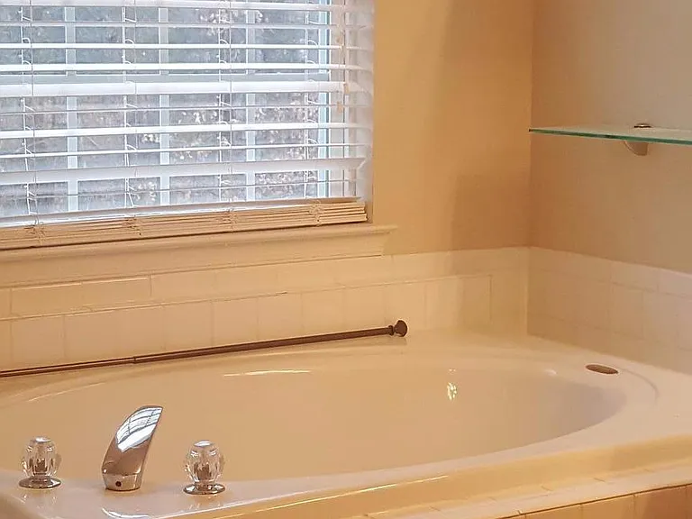 7107 Finch Ln — Photo 6