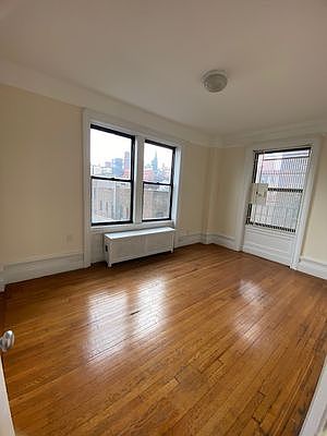 4th image of 510 Cathedral Pkwy #7F