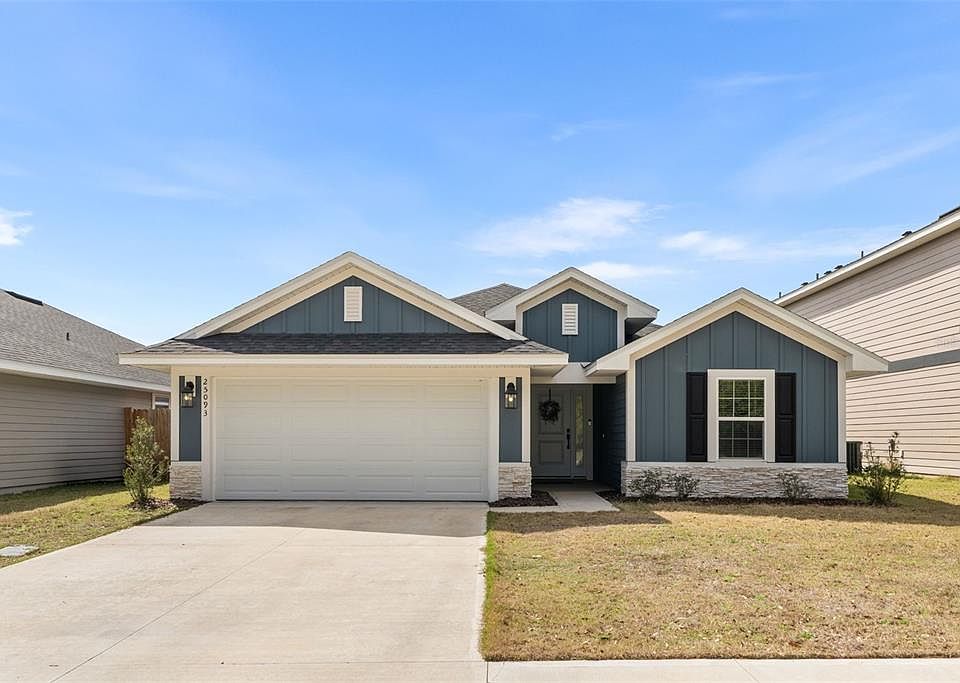 1st image of 25093 SW 23rd Rd