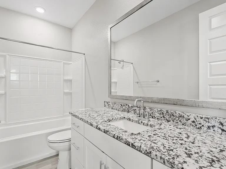 1154 E Thompson Way — Photo 12