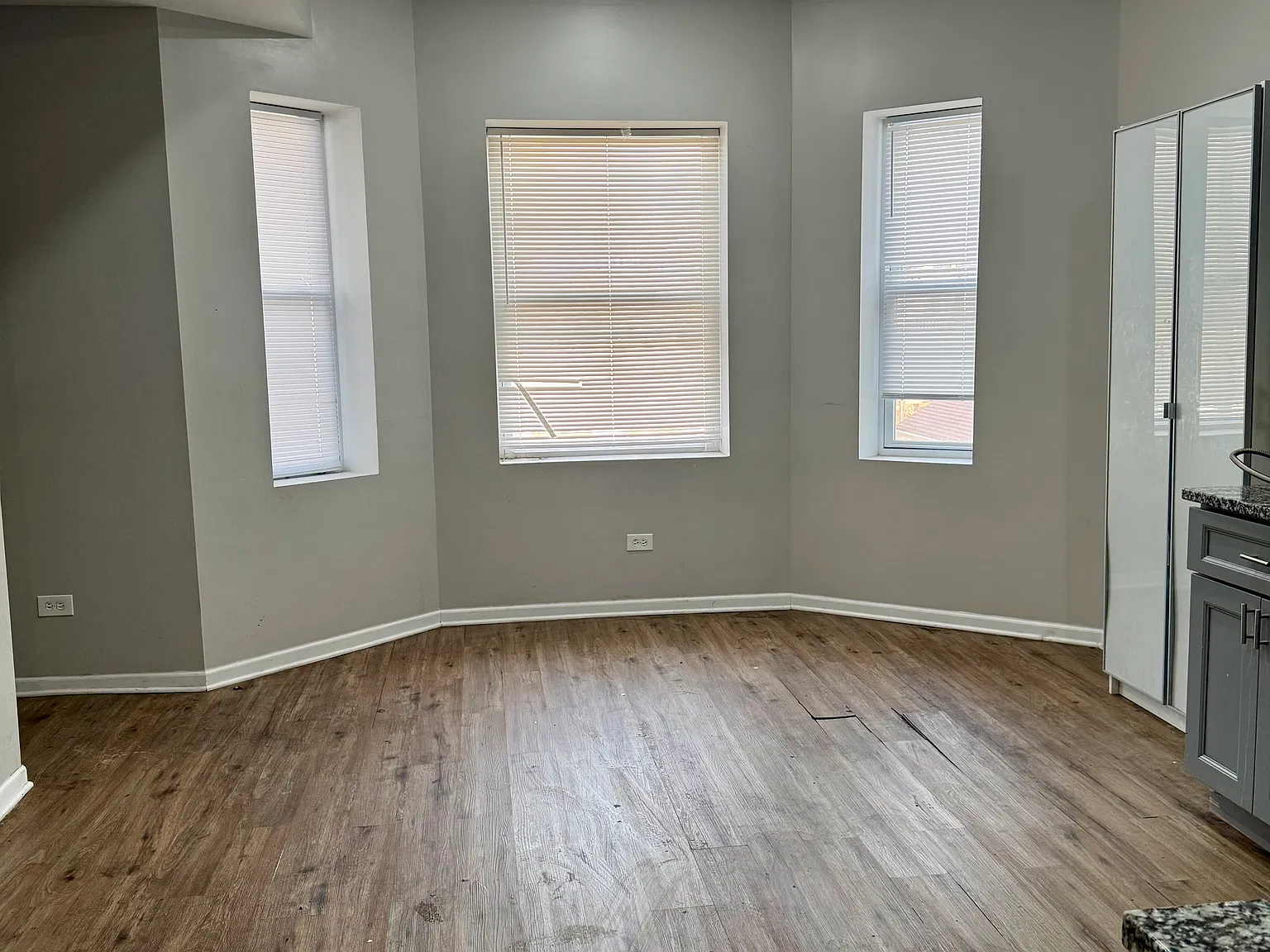 4 bed, $1,950 — Photo 4