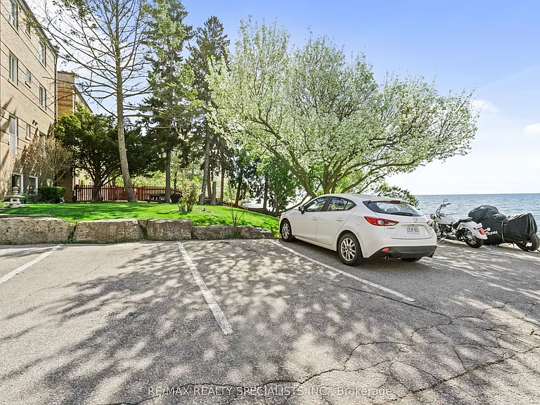 2697 Lake Shore Blvd W #25 — Photo 37
