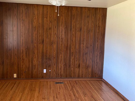 5th image of 507 N Moccasin Pl