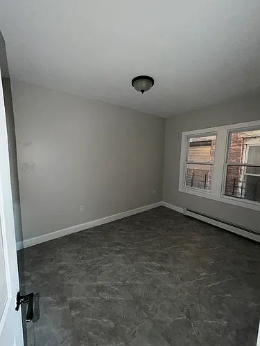 139 3rd St Photo 1