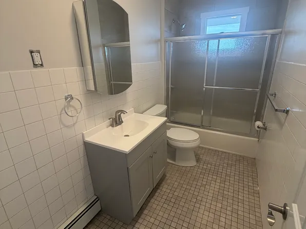 1 Stapleton St, New Bedford, MA 02744