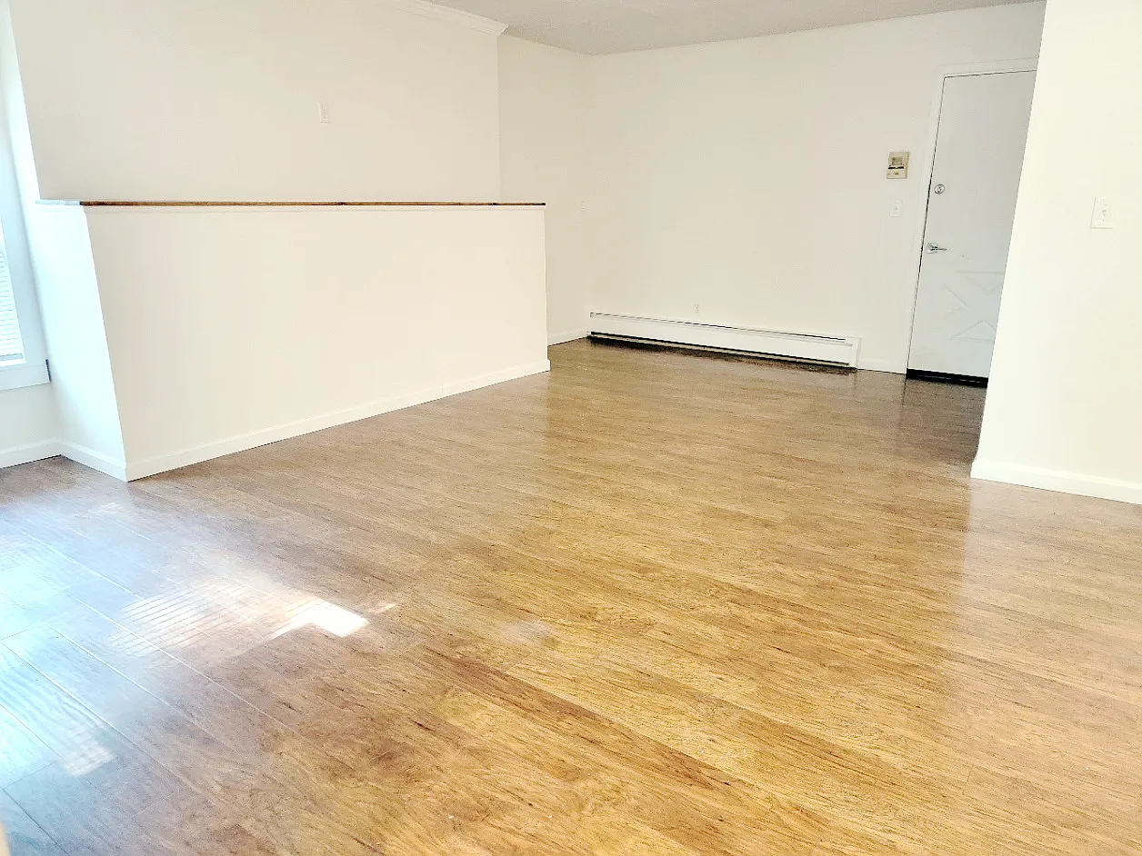 2 bed, 870 sqft, $975 — Photo 4