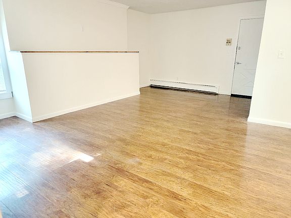 5th image of 4200 Pembrook Rd APT 1