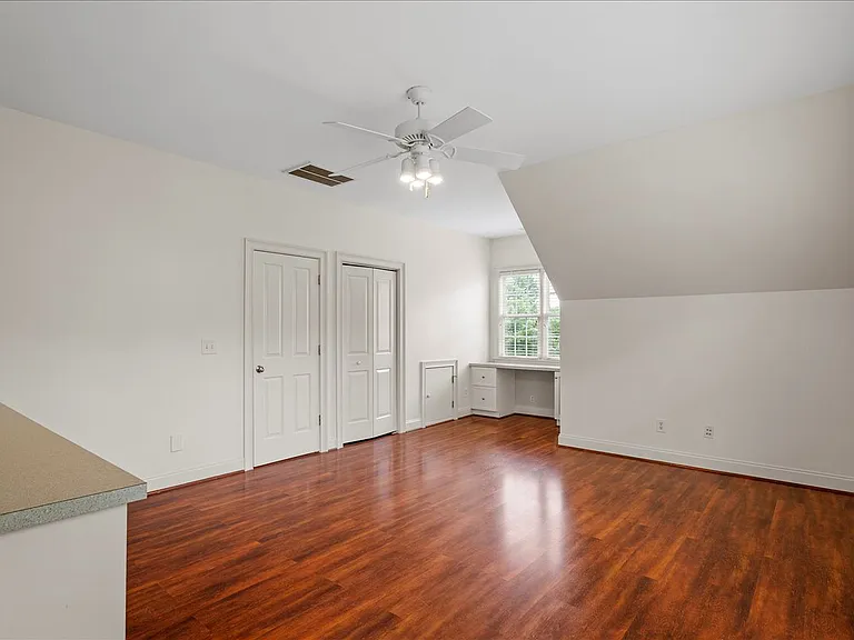 106 Grannon Ct — Photo 24