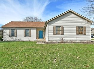 1464 Pepperwood Dr, Niles, OH 44446