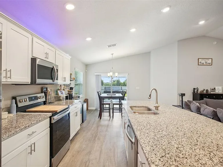 12100 Stone Pine St — Photo 9