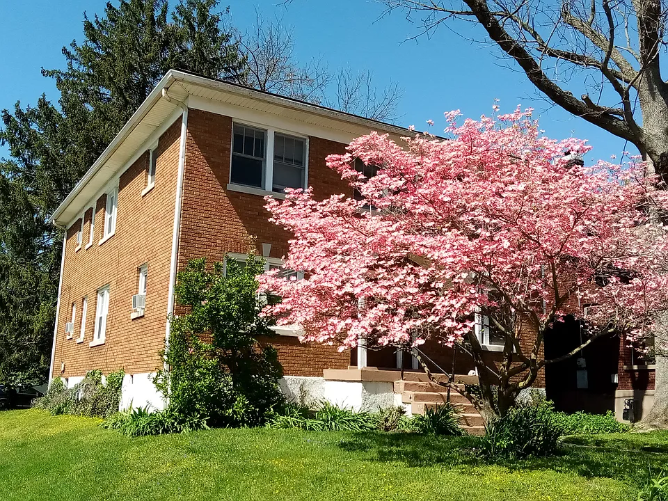 2201 Wrocklage Ave #2